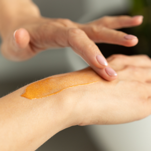 hoia-kehakreem-paradise-käe-peal